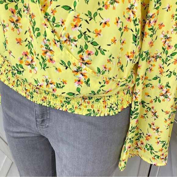 For The Republic Floral Bell Sleeve Surplice Blouse Yellow Large - Picture 8 of 13
